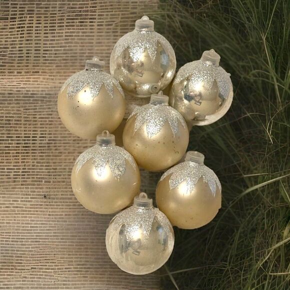 7 Vintage Shiny Brite Snow Cap Glass Christmas Ornaments Plastic Cap USA Mixed - Picture 1 of 14